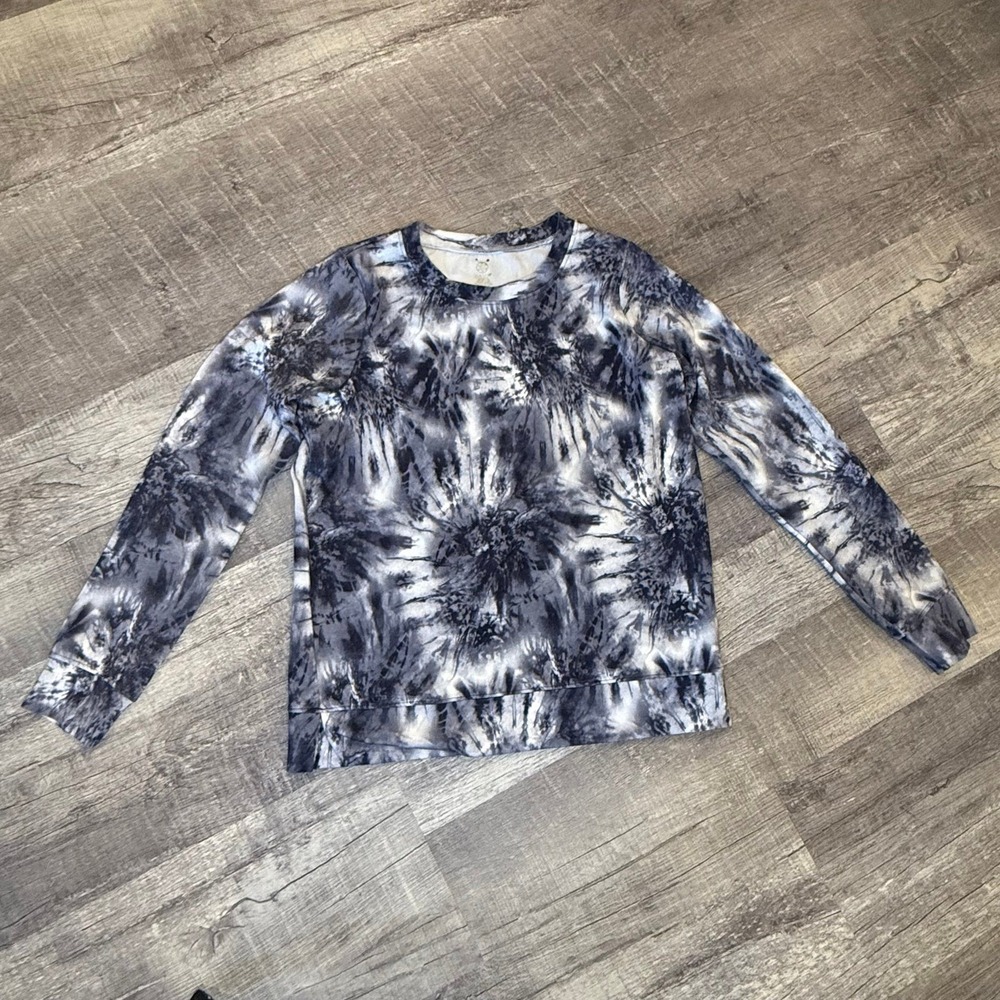 Like New! GAIAM Long Sleeve Shirt Size Small Tie Dye Pattern‎